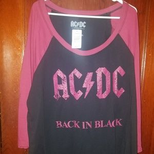AC/DC Back in Black Raglan Tee 